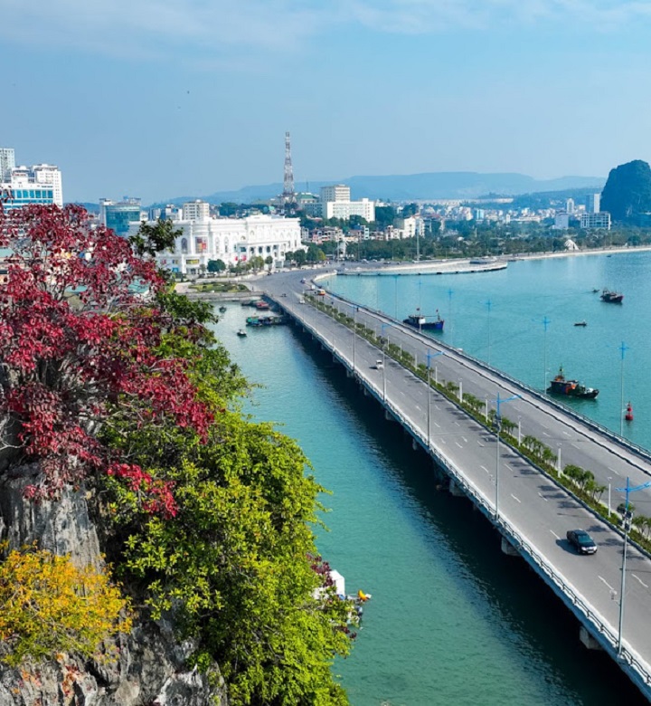 Cầu bài thơ, Quảng Ninh